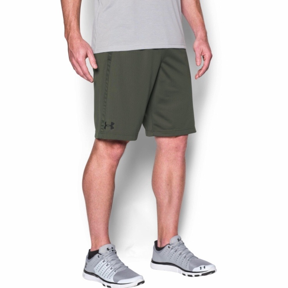 Under Armour Men’s Tech Mesh Shorts in Green